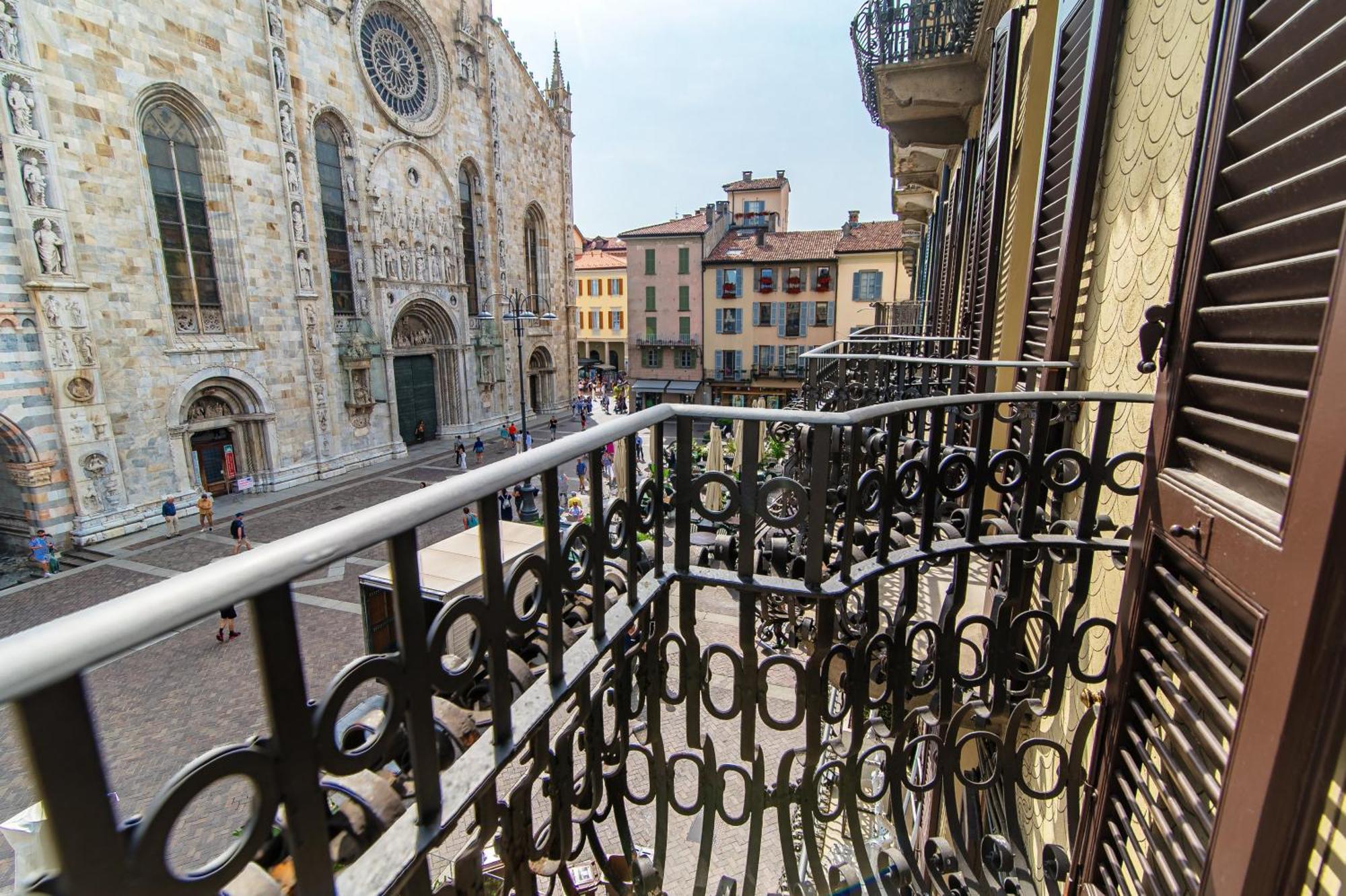 Dome'S Magic - The House Of Travelers Apartment Como Exterior photo